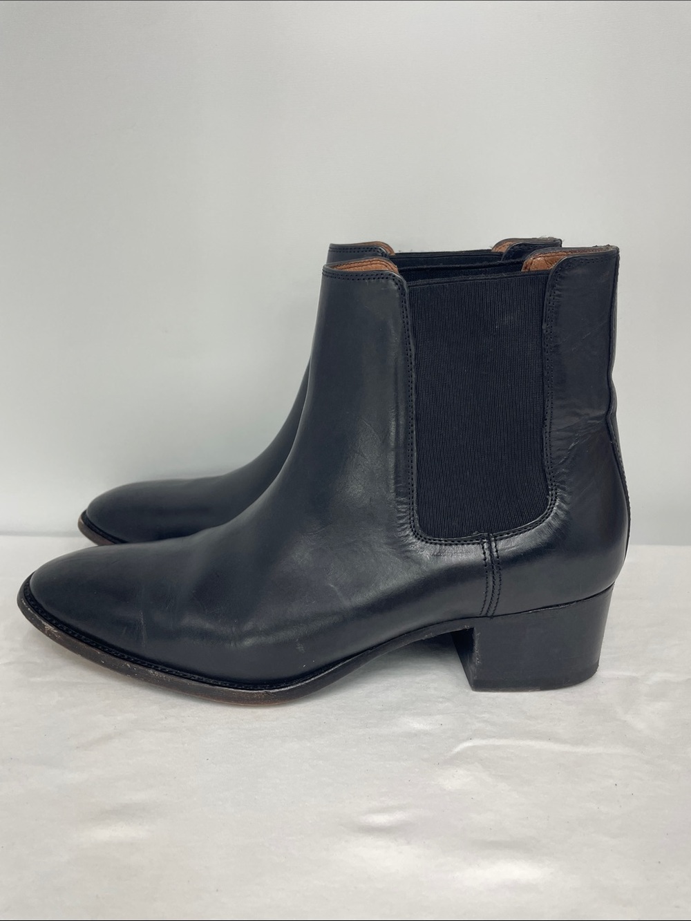 Frye Black Leather Chelsea Heeled Ankle Boots, Size 9M